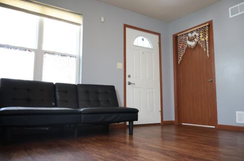 2223 28, Milwaukee WI 53215-2425 exterior