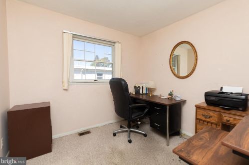 1110 Gregg St, Philadelphia PA 19115-4283 exterior