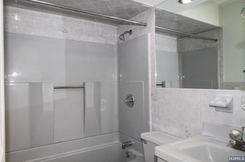 222-24 48th St, Union City NJ 07087-6440 exterior