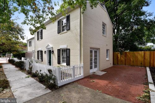 221 Fayette St, Alexandria VA  22314-3520 exterior