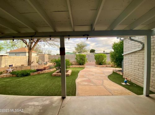 3017 Shumaker Dr, Tucson AZ  85741-3636 exterior