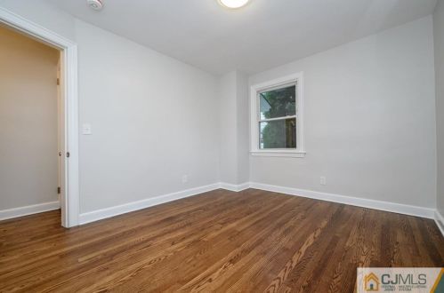 2124 Ludlow St, Rahway NJ 07065-3612 exterior