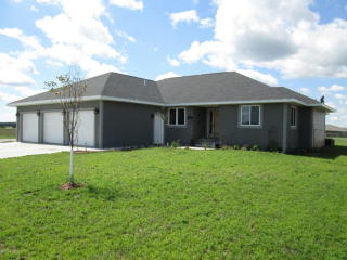 830 8th Ave, Perham, MN 56573-1138