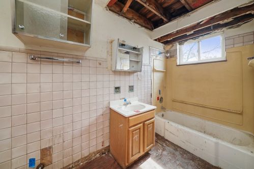 13831 Halsted St, Chicago IL 60827-1657 exterior