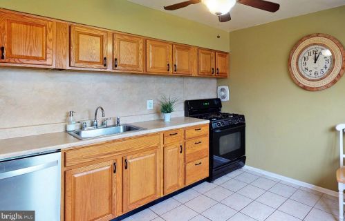 73 Falmouth Rd, Trenton NJ 08620-1516 exterior