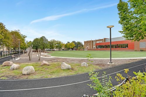 5530 Kimball Ave, Chicago IL  60625-4621 exterior