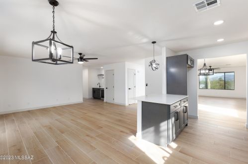 4331 Paseo Del Barranco, Tucson AZ  85745-9545 exterior