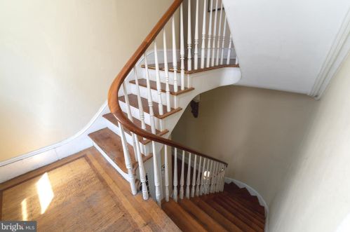 1223 6 St, Philadelphia PA 19120-3101 exterior