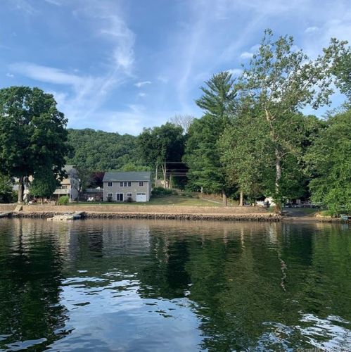 469 Roosevelt Dr, Seymour, CT 06478-1762