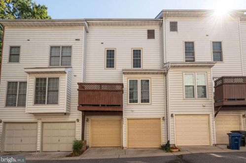 2456 Garnett Dr, Alexandria VA  22311-4908 exterior