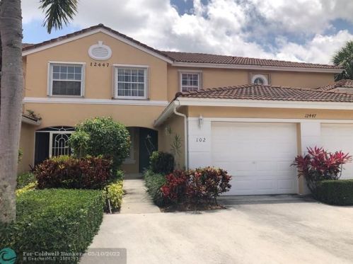 12447 Crystal Pointe Dr, Boynton Beach, FL 33437-5673