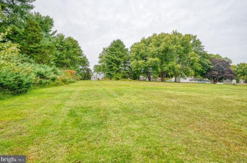 1109 Peachtree Rd, Fallston MD 21047-1803 exterior