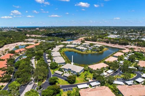 2285 Harmony Ln, Naples FL 34109-1402 exterior