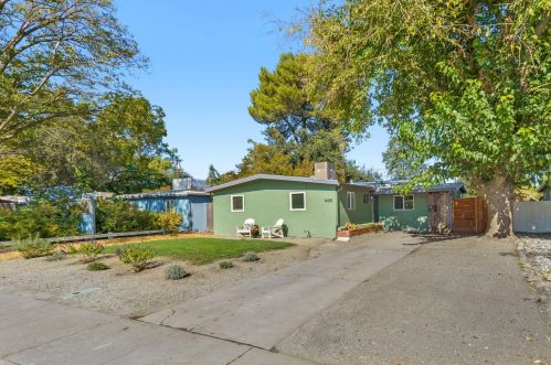 1409 Colgate Dr, Davis, CA 95616-3906