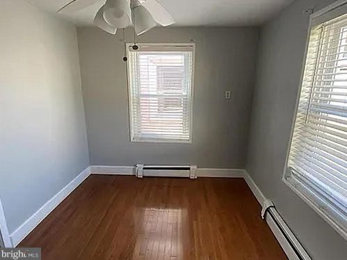 324 18 St, Philadelphia PA 19140-1014 exterior