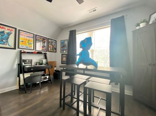 2316 Kedvale Ave, Chicago IL 60629-5110 exterior