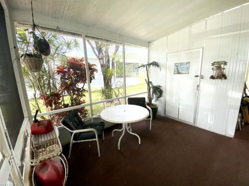 557 Charlemagne Blvd, Naples FL 34112-7044 exterior