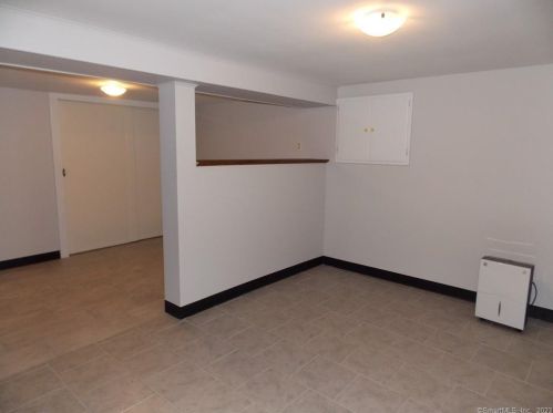 533 Putnam Rd, Killingly CT 06239-2006 exterior