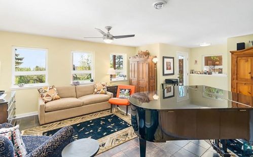 227 7th St, Duluth MN 55805-1240 exterior