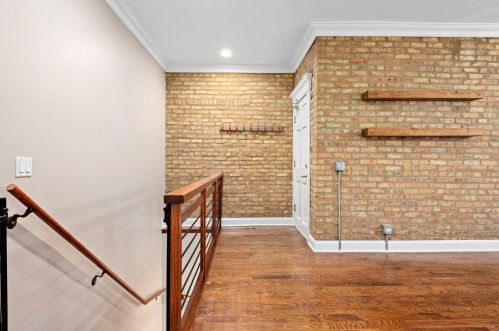 5003 Oakley Ave, Chicago, IL 60625-1813