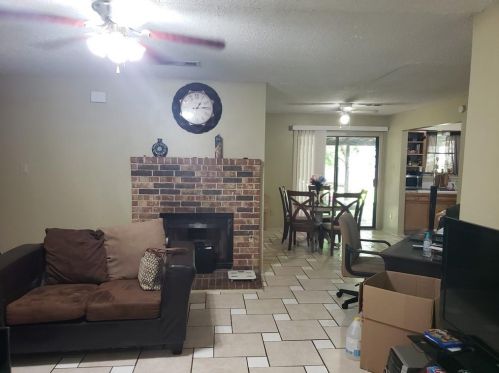 4802 Brook Creek Cv, Austin, TX 78744-3031