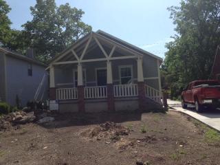 1816 Alabama St, Lawrence KS  66044-4036 exterior