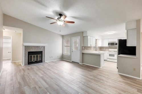 12905 Campos Dr, Austin TX  78727-7041 exterior