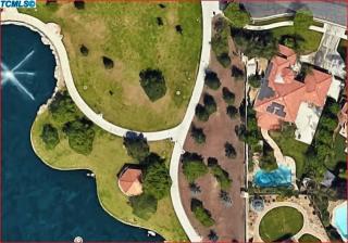 1667 Firestone Dr, Tulare CA  93274-7854 exterior