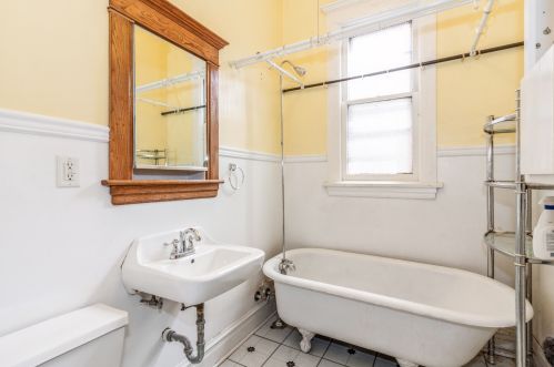 3310 Wrightwood Ave, Chicago IL 60639-1441 exterior