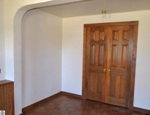 208 Lincoln St, Kalkaska MI 49646-9441 exterior