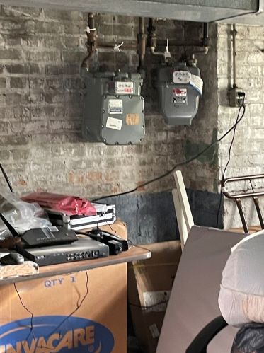 8415 Seeley Ave, Chicago IL 60645-5104 exterior