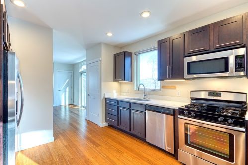 3206 Mary St, Pittsburgh PA  15203-2557 exterior