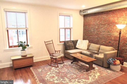 933 4th St, Philadelphia PA  19147-6603 exterior