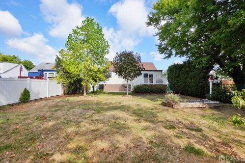 78 Mason St, Metuchen NJ 08840-2947 exterior