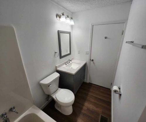 5501 Prentiss St, Milwaukee WI 53218-2802 exterior