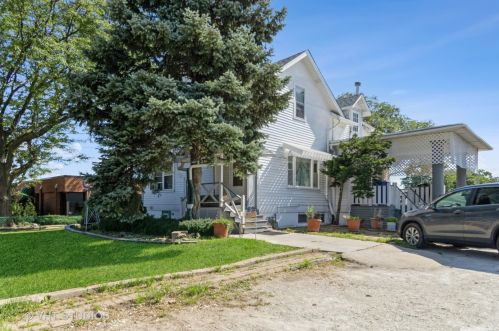 833 Addison Ave, Elmhurst, IL 60126-1218