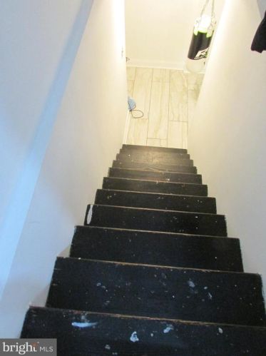 737 Byberry Rd, Philadelphia PA 19154-1842 exterior