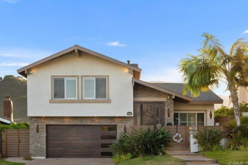 5394 Bloch St, San Diego CA 92122-4015 exterior