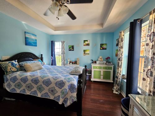 2125 Glen Ridge Dr, Fort Pierce FL  34952-8023 exterior