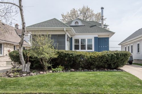 1458 55, Milwaukee WI 53214-5243 exterior