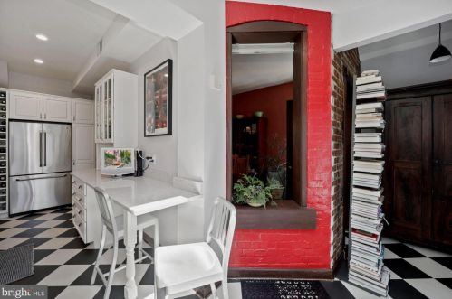 1106 Monroe St, Washington DC 20010-2014 exterior