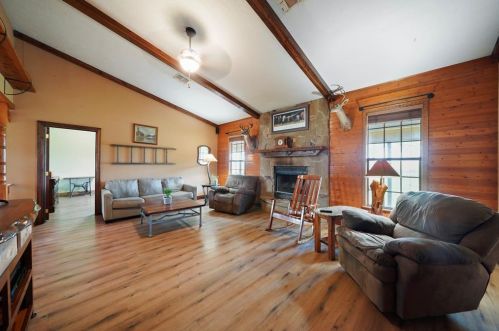 20836 Fm 359 Rd, Hempstead TX 77445-8214 exterior