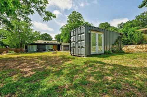 2513 10th St, Austin, TX 78702-3507