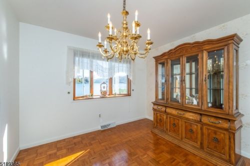 600 Lk Shr Dr, Parsippany NJ 07054-3652 exterior