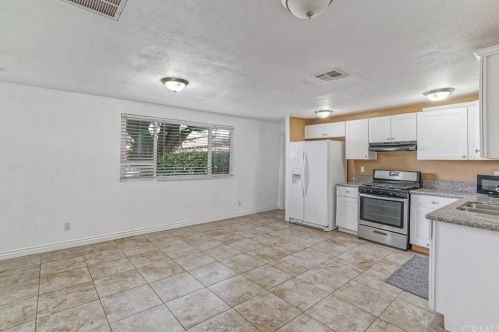 146 4th St, Colton CA  92324-3204 exterior