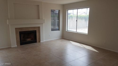 4639 Annette Dr, Phoenix, AZ 85032-1560