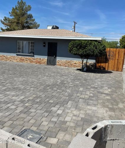 8806 30th Ave, Phoenix AZ  85051-3919 exterior