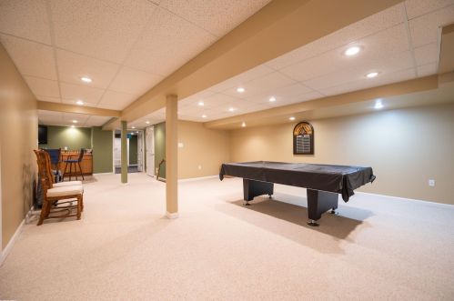 21462 Marina Cir, Macomb Township MI  48044-1323 exterior