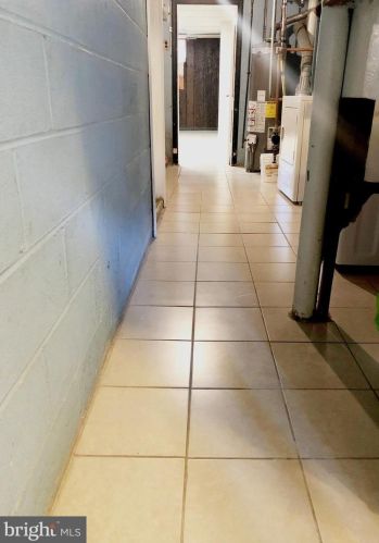 1362 Knorr St, Philadelphia PA 19111-4906 exterior