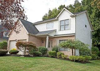 310 Avonworth Heights Dr, Pittsburgh, PA 15237-1257